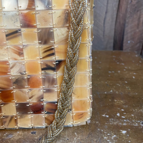 Shell Shoulder Bag - Rare Statement Piece - Picture 3 of 10